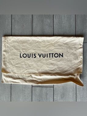 AUTHENTIC Louis Vuitton Beige Dust Bag Designer Logo 22”x14” 100% Cotton Storage